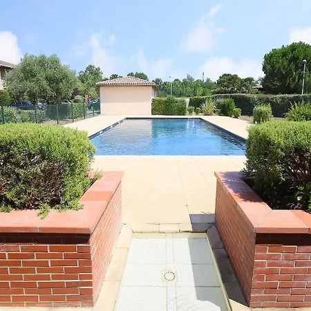 Berges Du Midi - Piscine Parking *