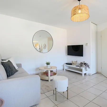 Berges Du Midi - Piscine Parking *