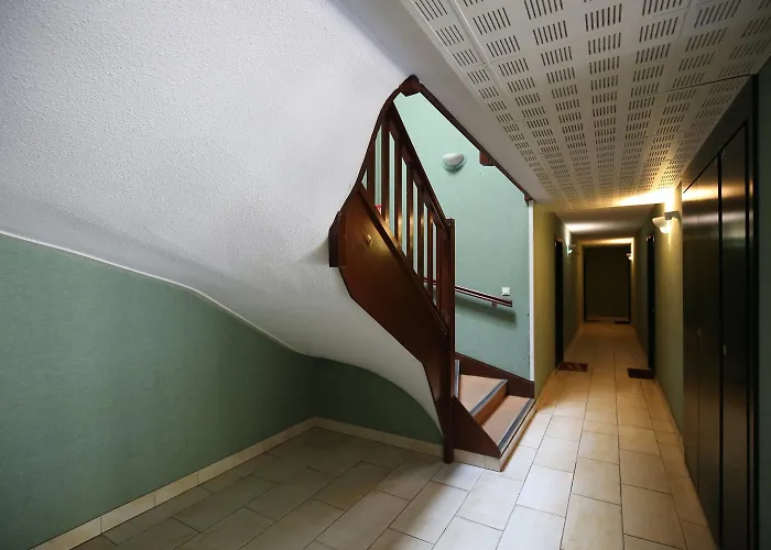 Berges Du Midi - Piscine Parking * Fenouillet (Haute-Garonne)